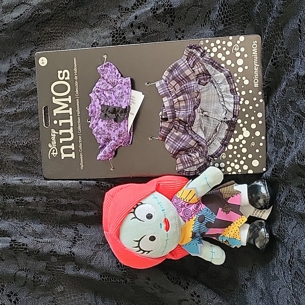 Disney's NuiMOs Sally and Outfit